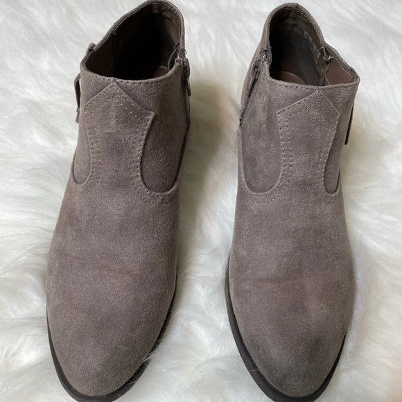 Gently used cowboy ankle booties with fringes - Picture 2 of 5